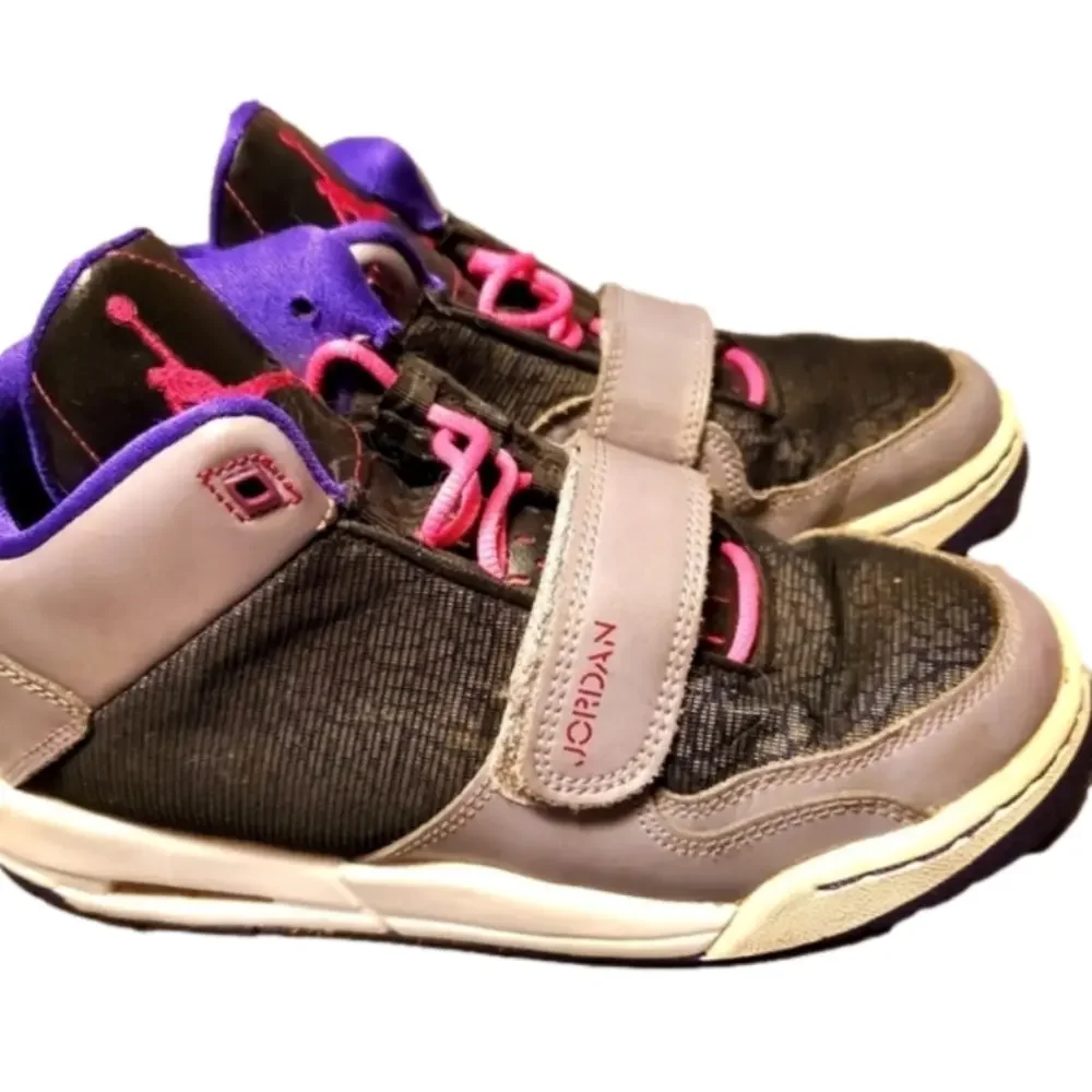 Jordan Youth Size 4.5Y